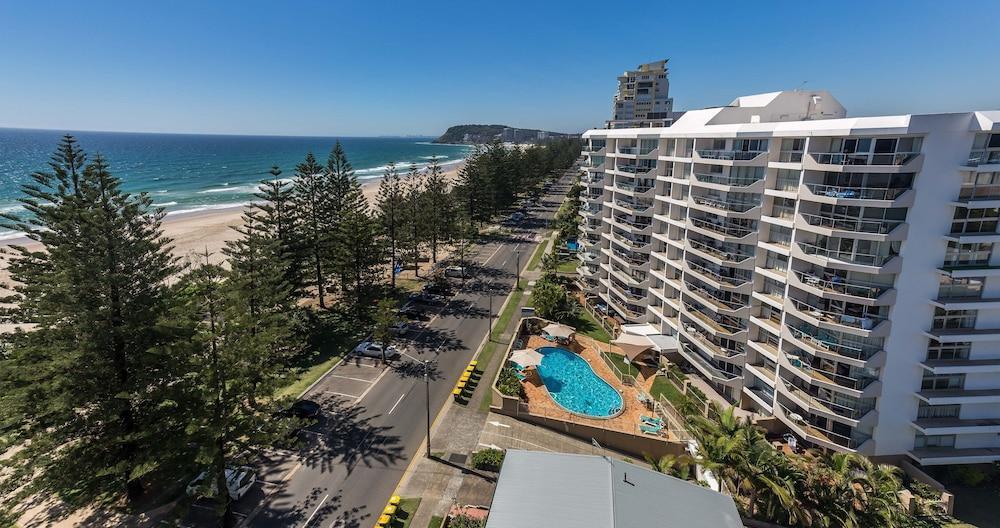 Wyuna Beachfront Holiday Apartments Gold Coast Buitenkant foto