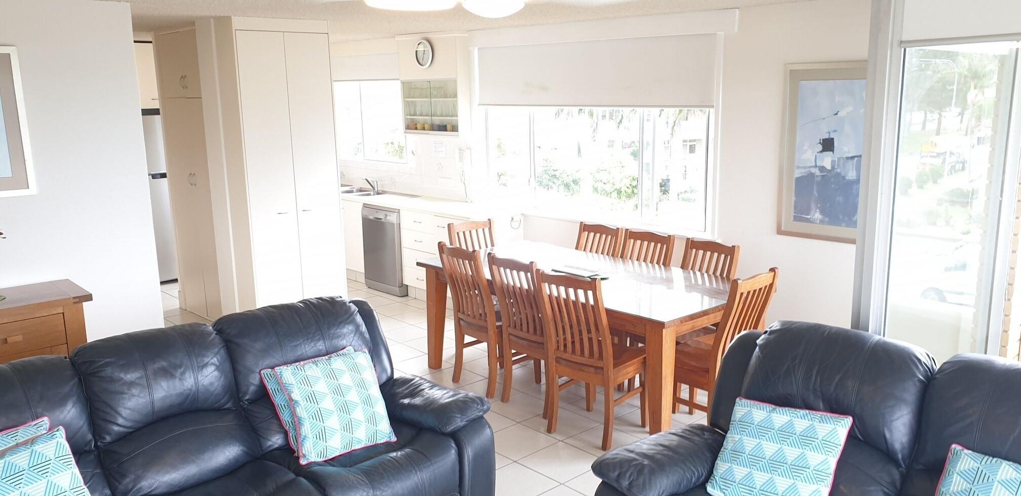 Wyuna Beachfront Holiday Apartments Gold Coast Buitenkant foto