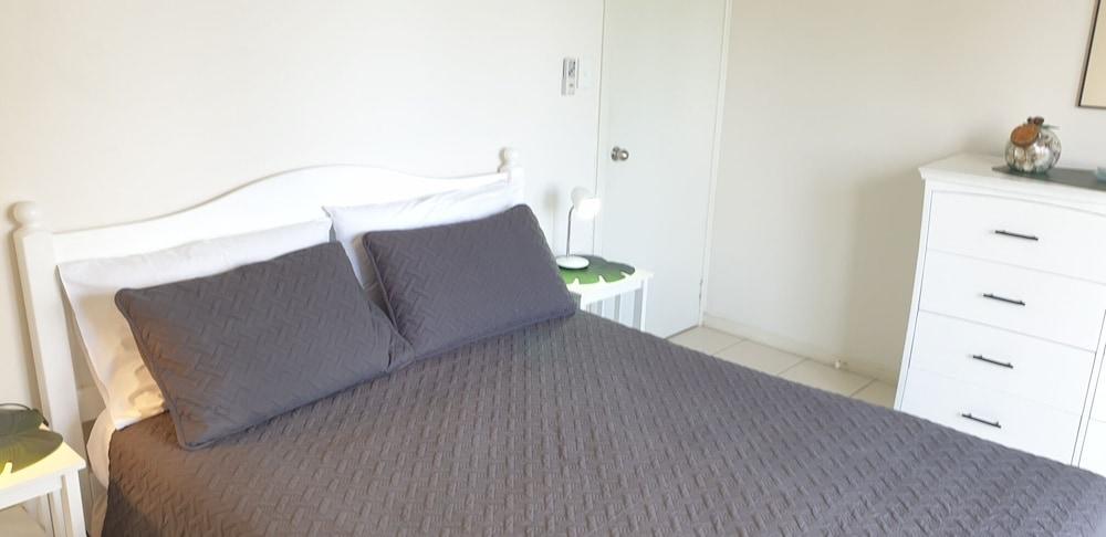 Wyuna Beachfront Holiday Apartments Gold Coast Buitenkant foto