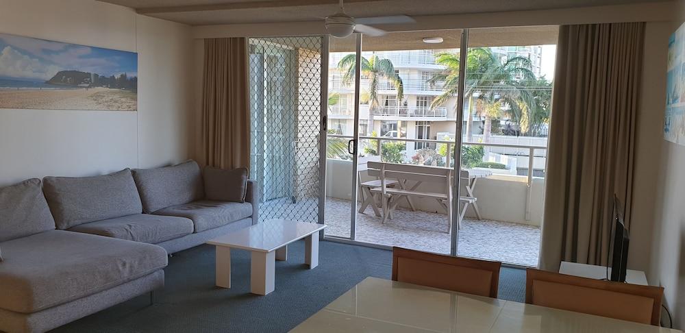 Wyuna Beachfront Holiday Apartments Gold Coast Buitenkant foto