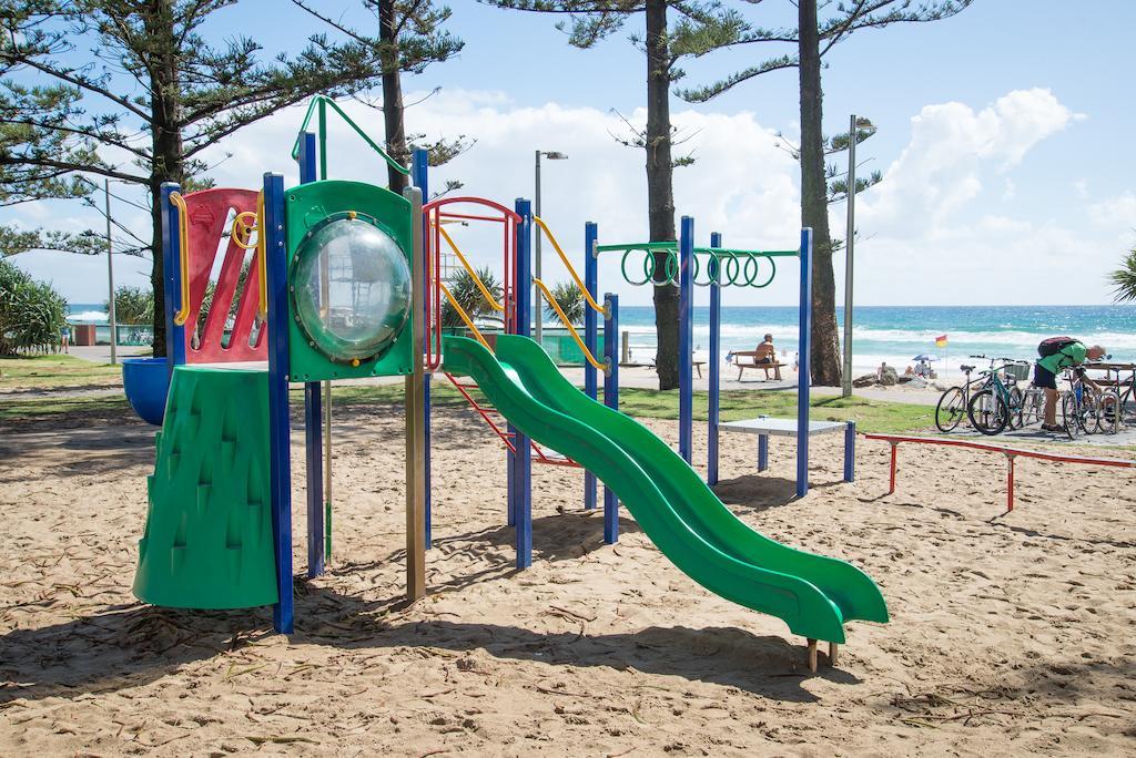 Wyuna Beachfront Holiday Apartments Gold Coast Buitenkant foto