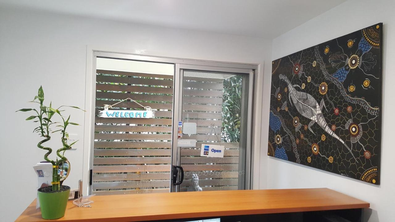 Wyuna Beachfront Holiday Apartments Gold Coast Buitenkant foto